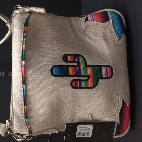 Cowgirl Trendy Women's Western Ivory Concealed Carry Crossbody Bag. - Picture 10 of 16